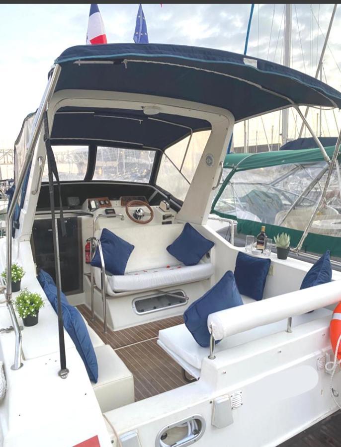 El Barco De Fiestas Hotel en barco